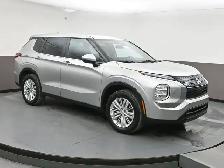 2024 Mitsubishi Outlander ES HEATED SEATS ALLOT WHEELS APPLE CAR