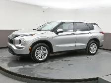 2024 Mitsubishi Outlander ES HEATED SEATS ALLOT WHEELS APPLE CAR - Photo 3