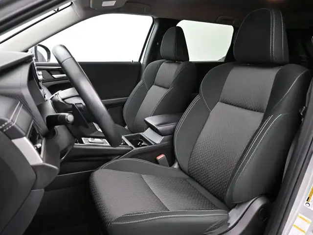 2024 Mitsubishi Outlander ES HEATED SEATS ALLOT WHEELS APPLE CAR - Photo 16