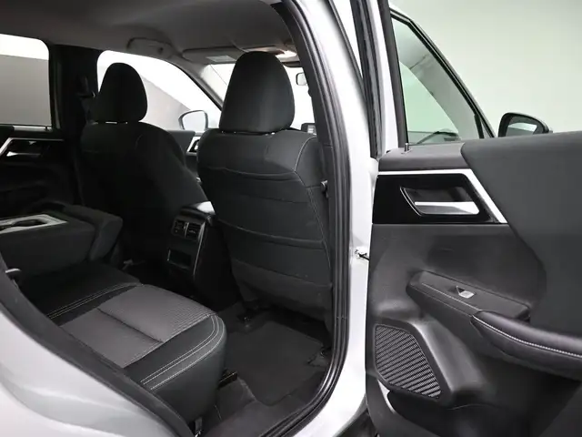 2024 Mitsubishi Outlander ES HEATED SEATS ALLOT WHEELS APPLE CAR - Photo 25