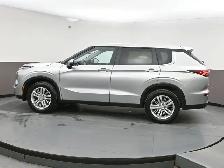 2024 Mitsubishi Outlander ES HEATED SEATS ALLOT WHEELS APPLE CAR - Photo 30