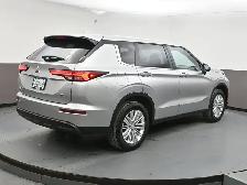 2024 Mitsubishi Outlander ES HEATED SEATS ALLOT WHEELS APPLE CAR - Photo 33