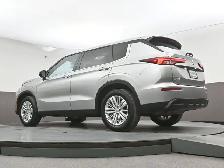 2024 Mitsubishi Outlander ES HEATED SEATS ALLOT WHEELS APPLE CAR - Photo 41