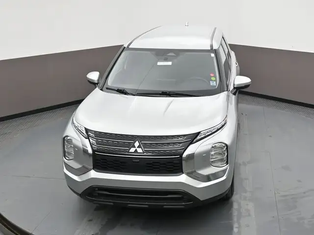 2024 Mitsubishi Outlander ES HEATED SEATS ALLOT WHEELS APPLE CAR - Photo 44