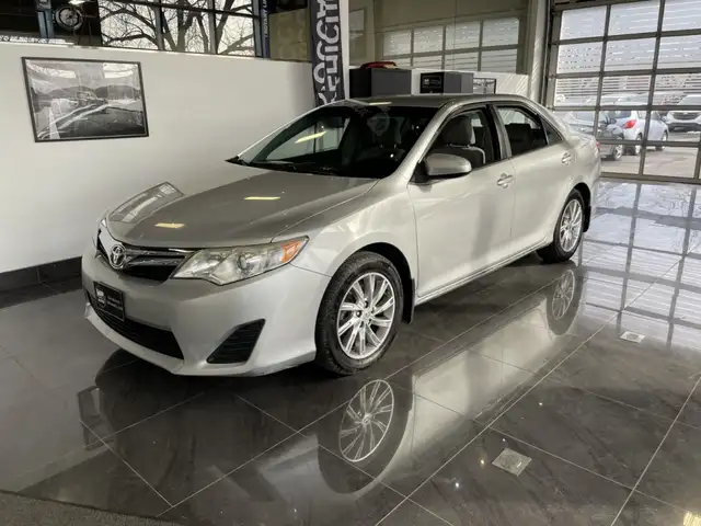 2014 Toyota Camry le