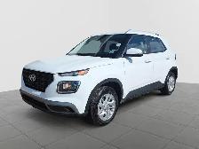 2025 Hyundai Venue Preferred Preferred | Low Mileage | Heated...