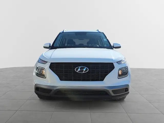 2025 Hyundai Venue Preferred Preferred | Low Mileage | Heated... - Photo 3