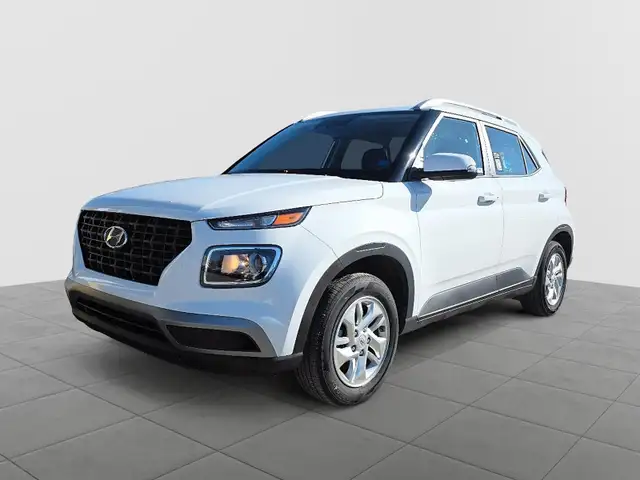 2025 Hyundai Venue Preferred Preferred | Low Mileage | Heated... - Photo 9