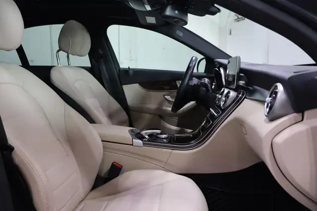 2016 Mercedes-Benz C-Class C 300 4MATIC Sedan for sale - Photo 24