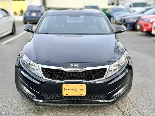 2013 Kia Optima LX 4dr Sedan - Photo 2