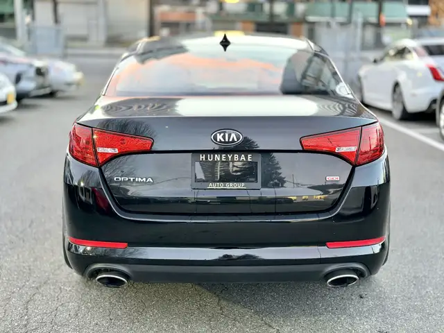 2013 Kia Optima LX 4dr Sedan - Photo 6