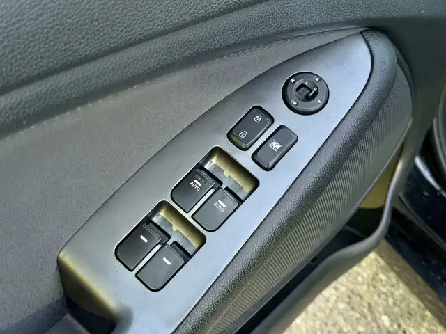 2013 Kia Optima LX 4dr Sedan - Photo 21