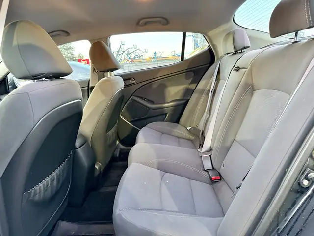2013 Kia Optima LX 4dr Sedan - Photo 23