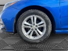 2017 Chevrolet Cruze LT | BACK-UP CAM | SUNROOF | CAR-PLAY | BLU - Photo 9