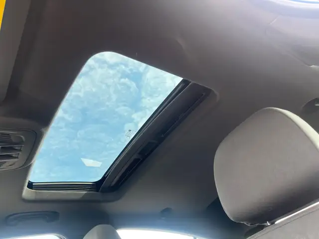 2017 Chevrolet Cruze LT | BACK-UP CAM | SUNROOF | CAR-PLAY | BLU - Photo 10