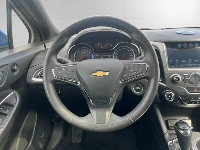 2017 Chevrolet Cruze LT | BACK-UP CAM | SUNROOF | CAR-PLAY | BLU - Photo 16