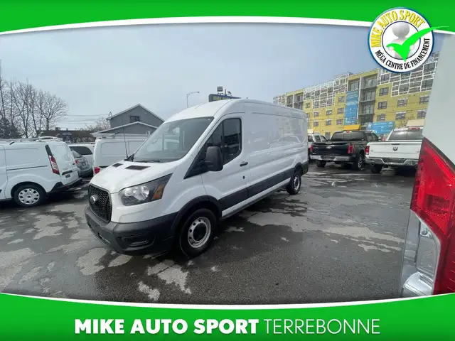 Ford Transit Cargo Van T-250 PA toit moyen 130 po PNBV de 9 070