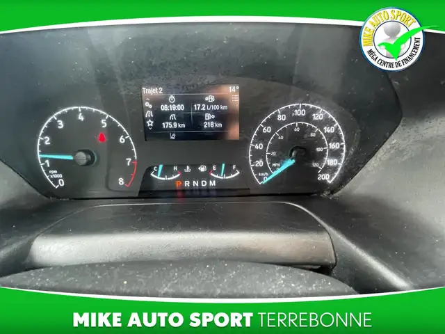 Ford Transit Cargo Van T-250 PA toit moyen 130 po PNBV de 9 070 - Photo 8