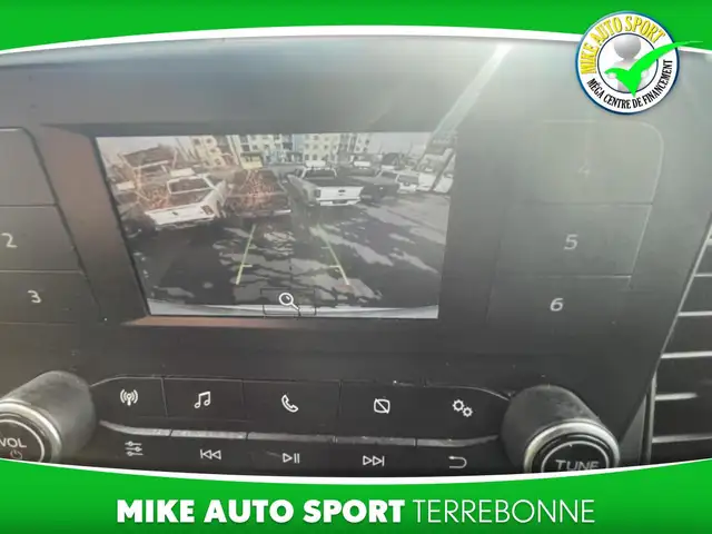 Ford Transit Cargo Van T-250 PA toit moyen 130 po PNBV de 9 070 - Photo 11