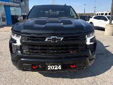 2024 Chevrolet Silverado 1500 LT Trail Boss 1-Owner, Low Km's... - Photo 2