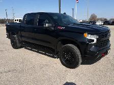 2024 Chevrolet Silverado 1500 LT Trail Boss 1-Owner, Low Km's... - Photo 4