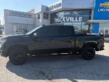 2024 Chevrolet Silverado 1500 LT Trail Boss 1-Owner, Low Km's... - Photo 5