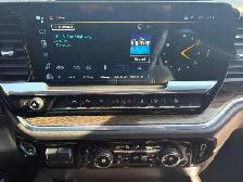 2024 Chevrolet Silverado 1500 LT Trail Boss 1-Owner, Low Km's... - Photo 12