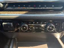 2024 Chevrolet Silverado 1500 LT Trail Boss 1-Owner, Low Km's... - Photo 15