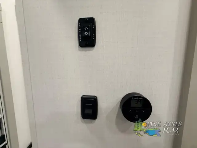 2026 Brinkley Model Z 3610 Mid-Bunk or Office - Photo 45