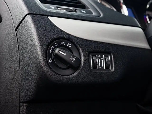 2017 Dodge Grand Caravan GT - Photo 24