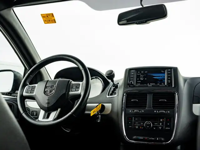 2017 Dodge Grand Caravan GT - Photo 32