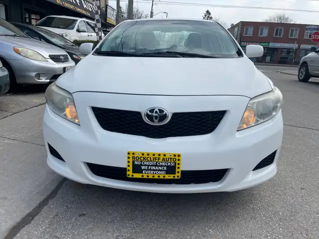 2010 Toyota Corolla CE - Photo 2