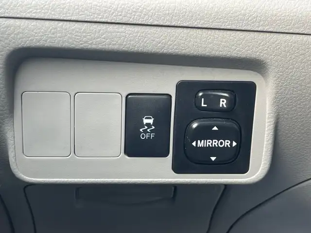 2010 Toyota Corolla CE - Photo 11