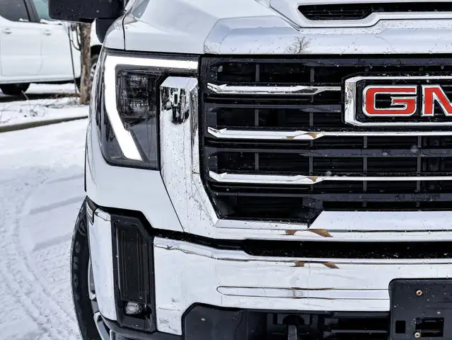 2024 GMC Sierra 3500HD SLE 6.6L Gas Long Box - Photo 5