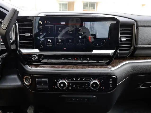 2024 GMC Sierra 3500HD SLE 6.6L Gas Long Box - Photo 24
