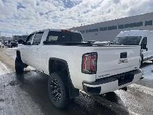 2018 GMC Sierra 1500 SLT All Terrain 5.3L - Photo 4