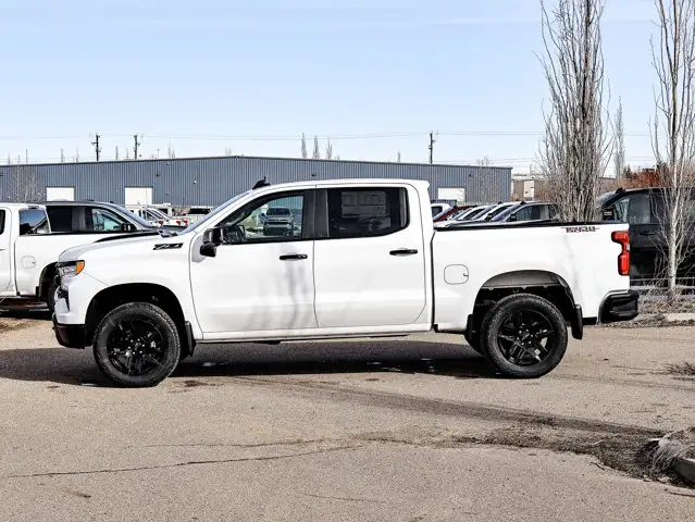 2026 Chevrolet Silverado 1500 LT Trail Boss - Photo 10