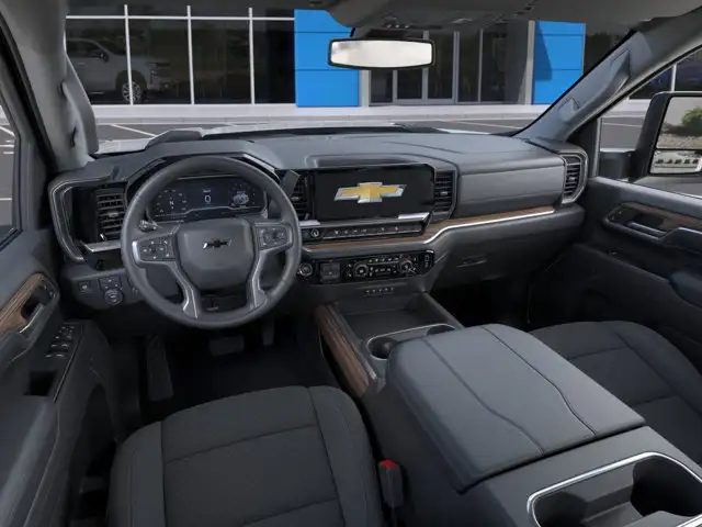 2026 Chevrolet Silverado 3500HD LT - Photo 15