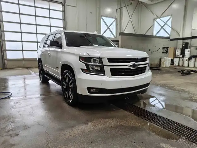 2019 Chevrolet Tahoe Premier RST Performance Edition 6.2L - Photo 3
