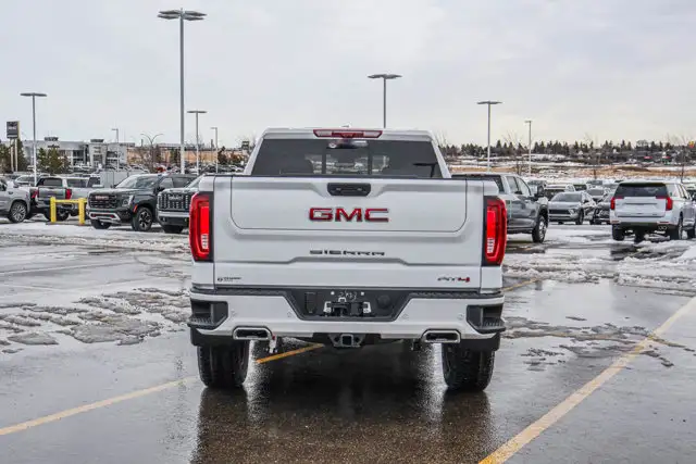 2026 GMC Sierra 1500 AT4 - Photo 7