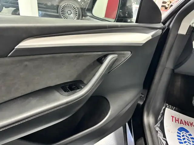 2023 Tesla Model Y Long Range AWD - Photo 10