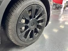 2023 Tesla Model Y Long Range AWD - Photo 35