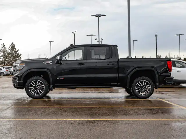 2026 GMC Sierra 1500 AT4 - Photo 5