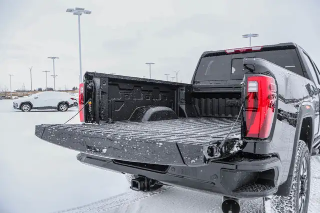 2026 GMC Sierra 3500HD Denali - Photo 8