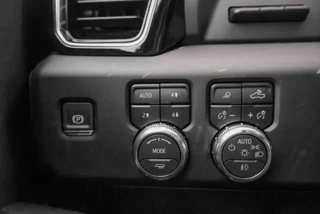 2026 GMC Sierra 3500HD Denali - Photo 19