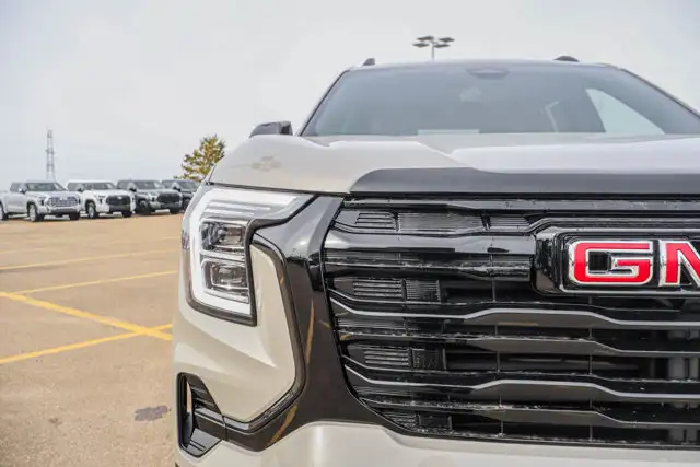 2026 GMC Terrain AWD Elevation - Photo 11