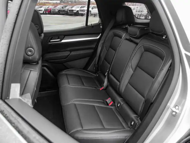 2026 GMC Terrain AWD Elevation - Photo 32
