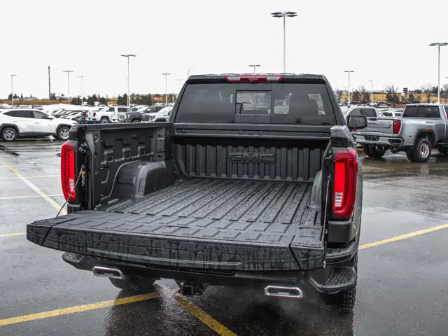 2026 GMC Sierra 1500 AT4 - Photo 8