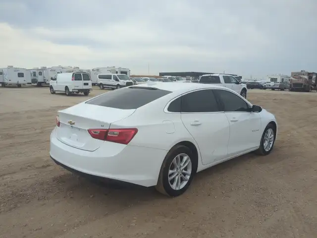 2018 Chevrolet Malibu - Photo 4