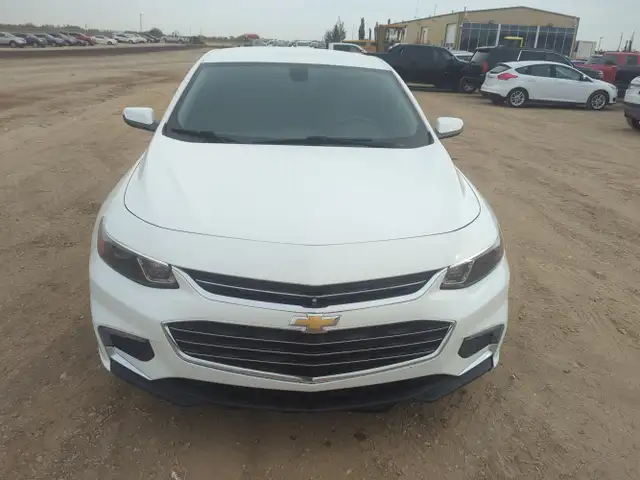 2018 Chevrolet Malibu - Photo 8